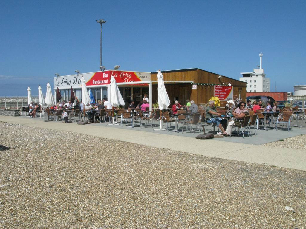 La Flore De Lys, Cottage Ideal Pour 2 Adultes Et 2 Enfants Saint-Jouin-Bruneval Rum bild