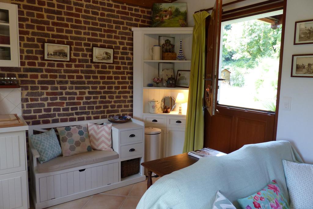 La Flore De Lys, Cottage Ideal Pour 2 Adultes Et 2 Enfants Saint-Jouin-Bruneval Exteriör bild