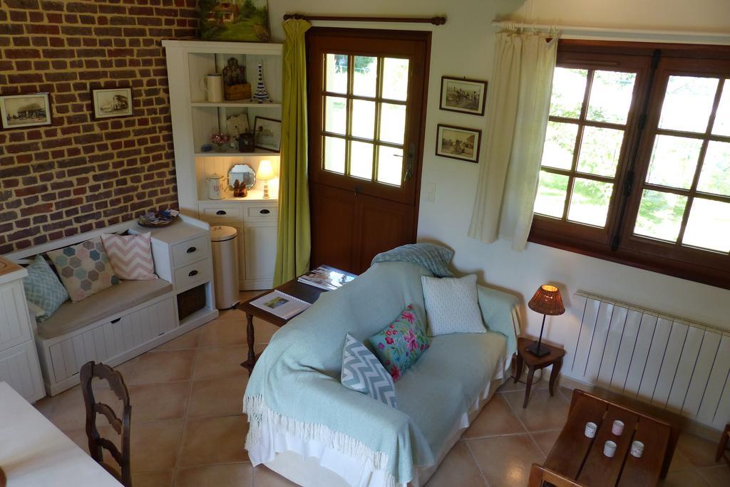 La Flore De Lys, Cottage Ideal Pour 2 Adultes Et 2 Enfants Saint-Jouin-Bruneval Exteriör bild